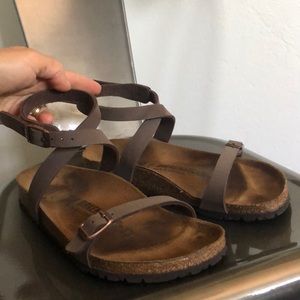 Birkenstock Daloa sandals